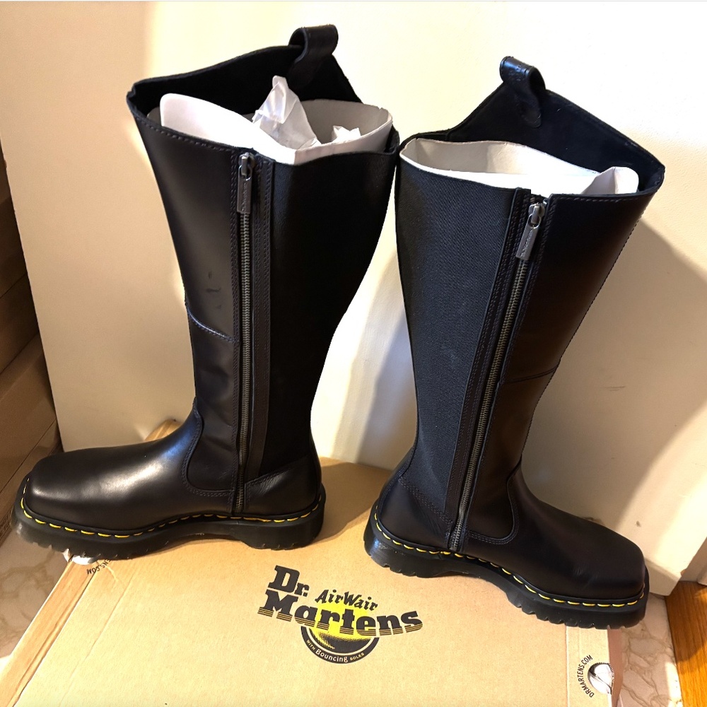 Dr Martens black Amaayah knee high leather riding boots NWT - Picture 4 of 7